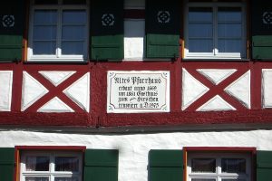 Inschrift an einem Fachwerkhaus