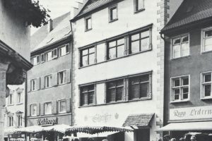Historisches Haus in einer Straße