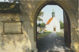 Kapelle in einem Friedhof