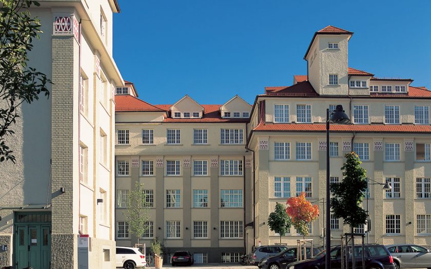 Außenansicht eines Industriegebäudes