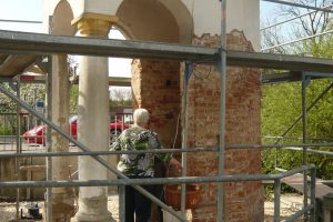 Kapelle eingerüstet
