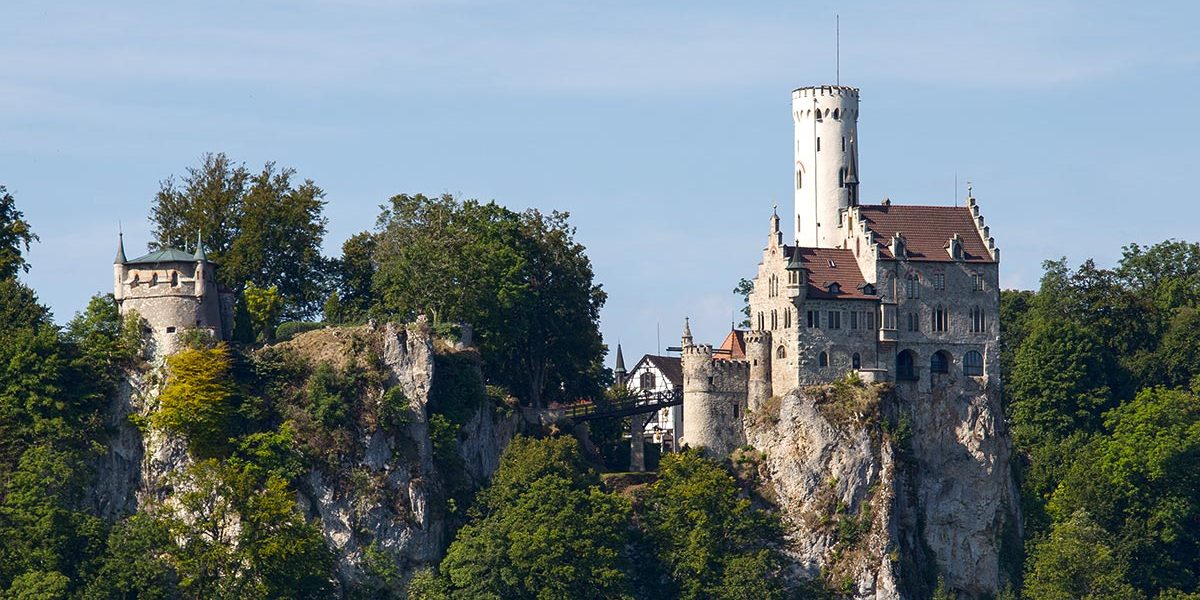 Schloss auf einem Felsen