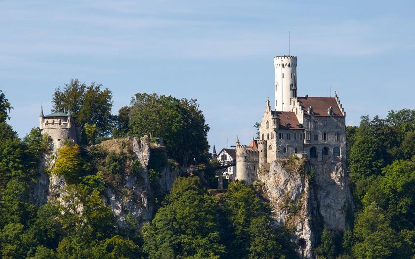 Schloss auf einem Felsen