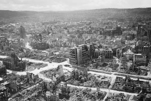 Tagung: 80 Jahre nach Kriegsende – die Zukunft der Stadt