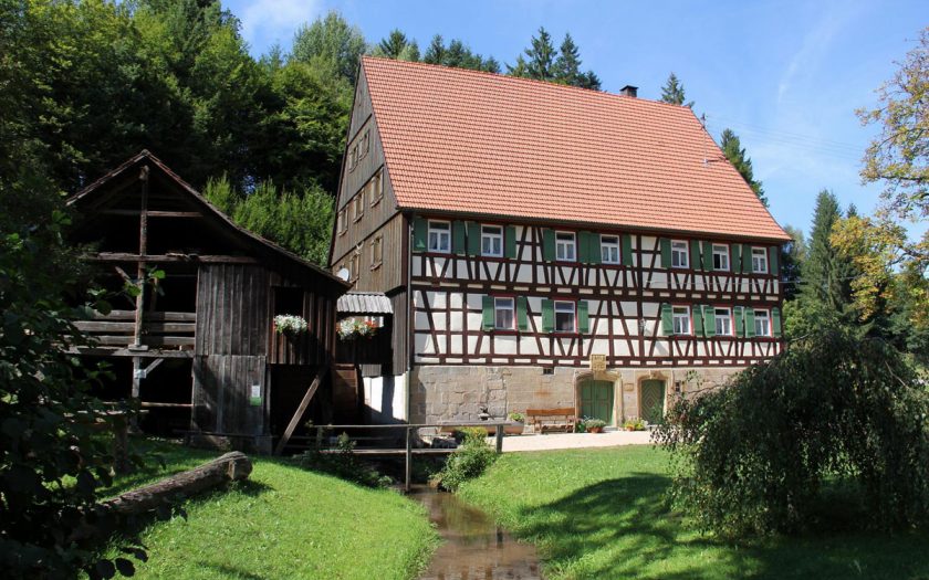 Fachwerkhaus im Wald