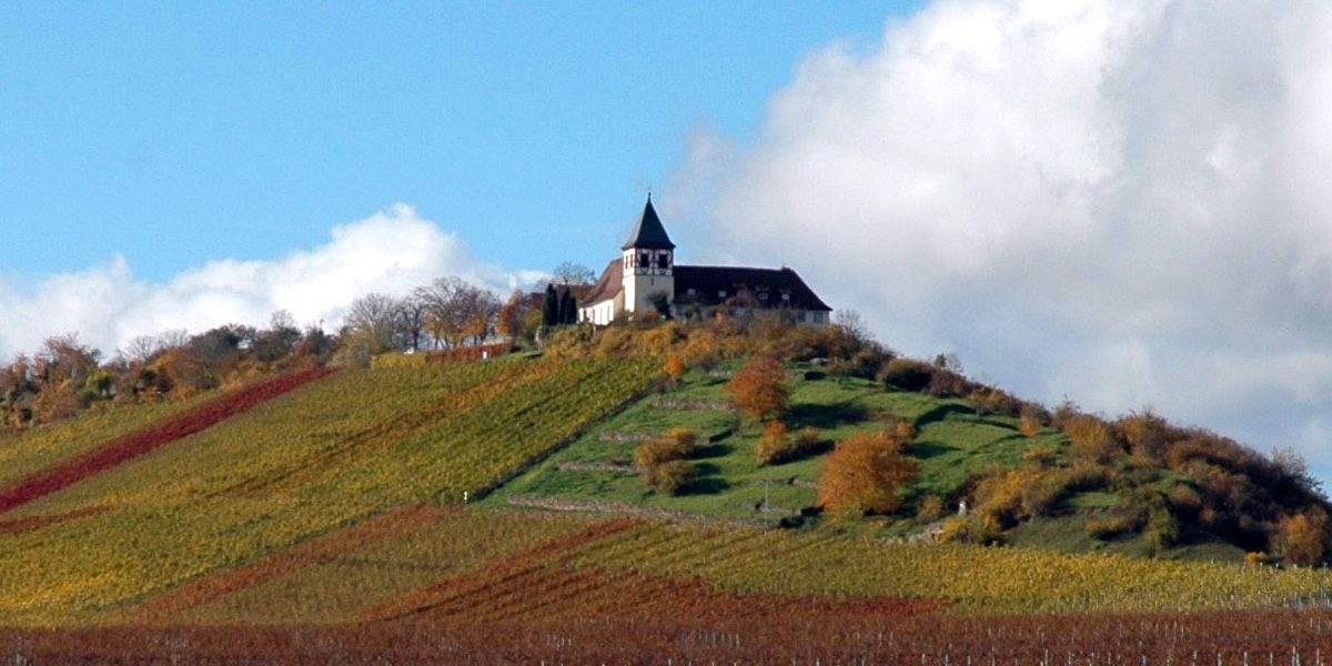 Kirche auf einem Hügel