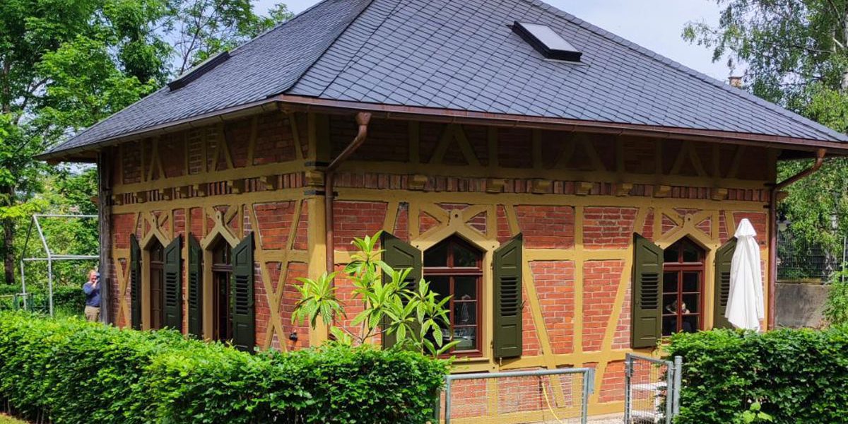 historisches Gebäude aus Fachwerk und Backstein